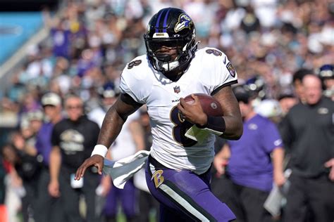 Ravens have 5-year agreement with Lamar Jackson